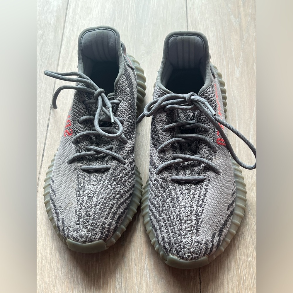 Yeezy Boost Men’s 8.5.